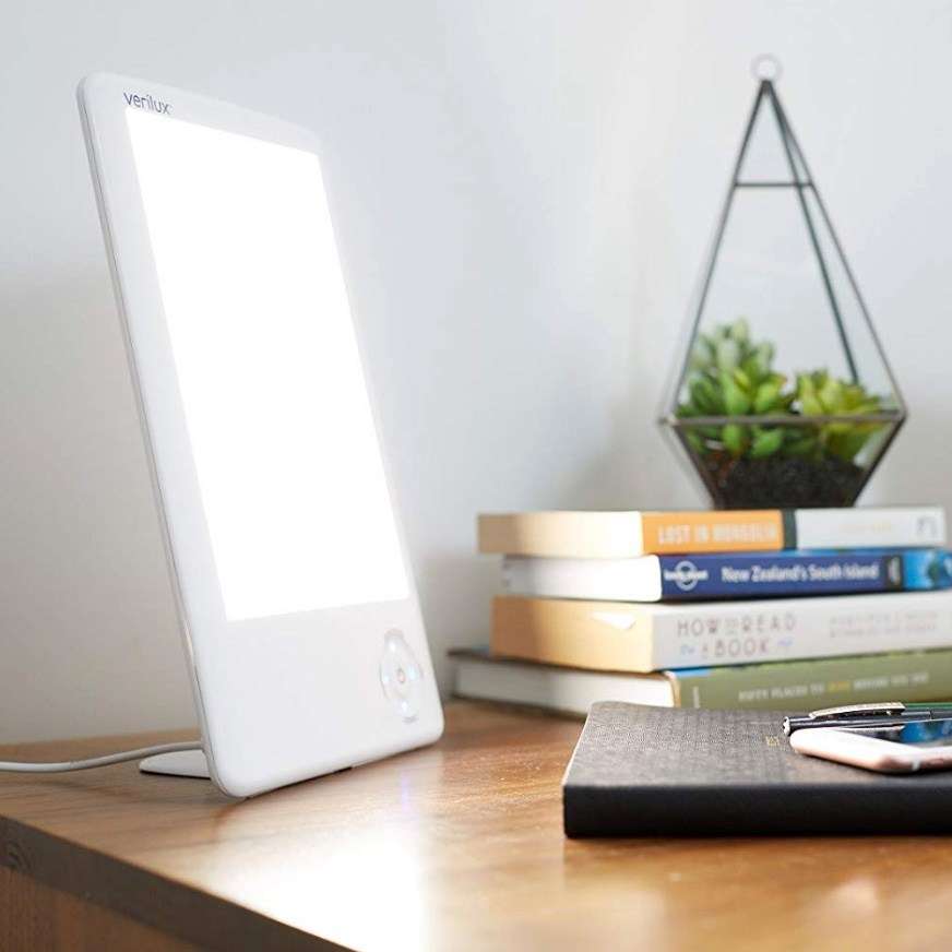 08-Verilux-HappyLight-Touch-05 08-Verilux-HappyLight-Touch-05